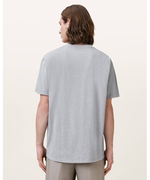 ALLSAINTS(オールセインツ)の「SAKA SHORT SLEEVE CREW NECK RAMSKULL T-SHIRT | SAKA 半袖 クルー ネック ラムスカル Tシャツ(Tシャツ/カットソー・メンズ・グレー系その他・M/L/XS/S/XL)」の3枚目の写真