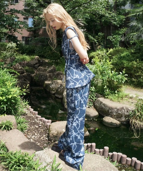 musubore（ムスボレ）の「side ribbon flare PT / サイドリボンフレアパンツ（その他パンツ・レディース・その他/ネイビー・0/1）」の3枚目の写真