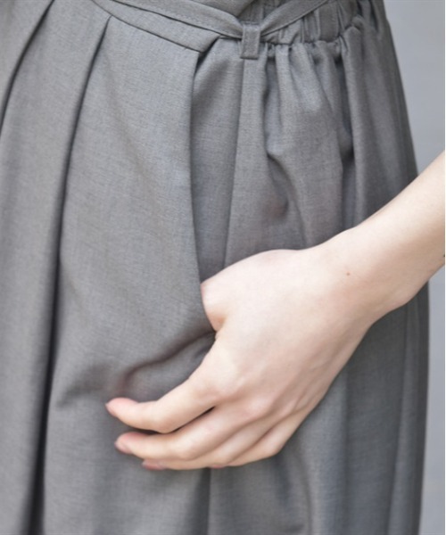 axes femme（アクシーズファム）の「連ボタンタックジャンスカ（ジャンパースカート・レディース・チャコール/ネイビー・FREE）」の5枚目の写真