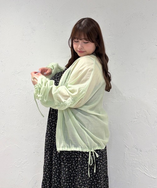 Louiosy(ルオシー)の「【大きいサイズ】リボン付きドロストシアーブルゾン(ブルゾン・レディース・ミント/ライトイエロー/アイボリー/ライトブルー・4L/X-LARGE)」の7枚目の写真