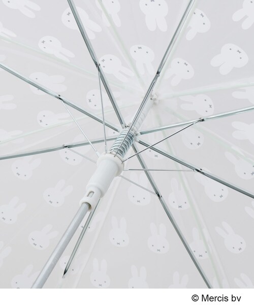 OPAQUE.CLIP(オペークドットクリップ)の「【miffy】フェイスプリントクリア雨傘(長傘・レディース・オフホワイト・99)」の4枚目の写真