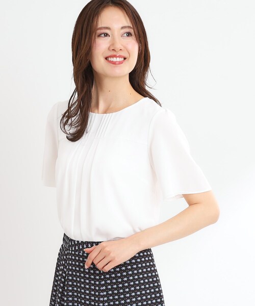 Reflect(リフレクト)の「【マシンウォッシュ可】横切替ピンタックデザインブラウス(シャツ/ブラウス・レディース・アイボリー/ブラック/ネイビー/ライトグレー/ライトグリーン・09/11/05/07/13/15 /17)」の20枚目の写真