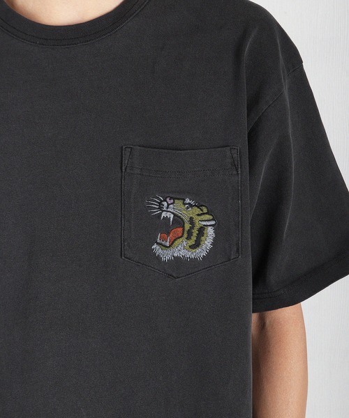 HOUSTON(ヒューストン)の「HOUSTON ヒューストン スーベニア 半袖 ポケットTシャツ 虎 龍 スカル 和柄(Tシャツ/カットソー・メンズ・ブラック/ナチュラル/ブラック系その他/ベージュ系その他/ベージュ系その他3/ブラック系その他2/ベージュ系その他2/ブラック系その他3・MEDIUM/LARGE/X-LARGE/XX-LARGE)」の12枚目の写真