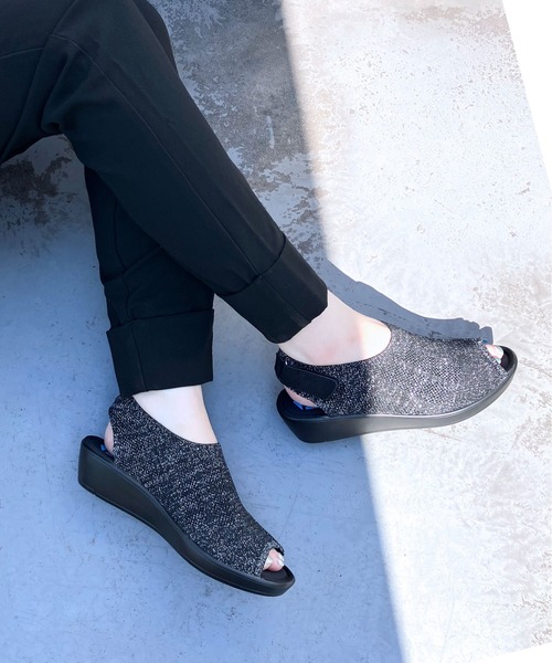 enchanted(エンチャンテッド)の「《SNEEKE》ニットカバーローウェッジサンダル(サンダル・レディース・ライトブラック/ダークグレー/ブラック・S/M/L/LL/3L)」の3枚目の写真