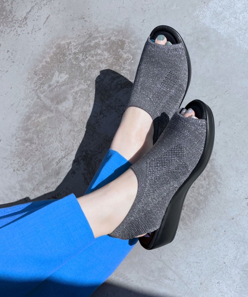 enchanted(エンチャンテッド)の「《SNEEKE》ニットカバーローウェッジサンダル(サンダル・レディース・ライトブラック/ダークグレー/ブラック・S/M/L/LL/3L)」の1枚目の写真