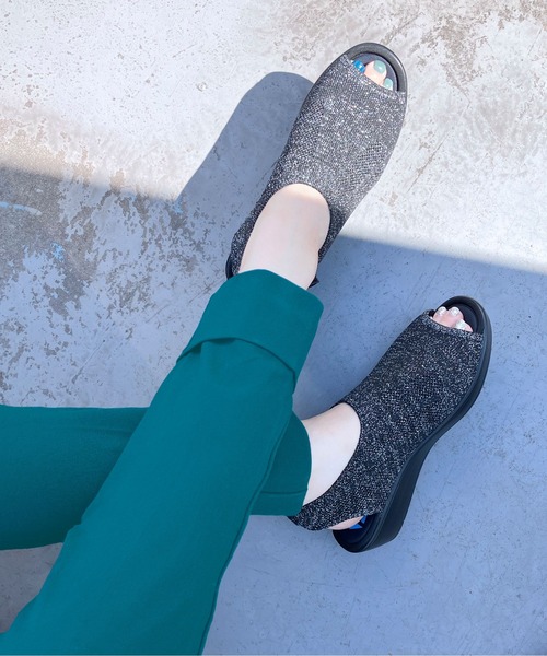 enchanted(エンチャンテッド)の「《SNEEKE》ニットカバーローウェッジサンダル(サンダル・レディース・ライトブラック/ダークグレー/ブラック・S/M/L/LL/3L)」の17枚目の写真