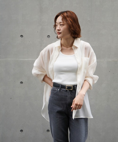 qualiteバックスリットシャツ qualite ブラウス シャツ バックスリットブラウス/オフィス
