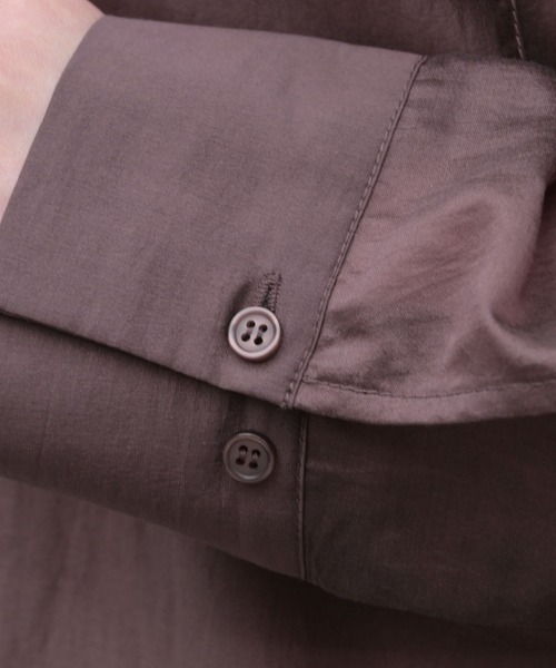 qualite scape（カリテ スケープ）の「【大人シアーシャツ】バックスリットシアーシャツ/後ろ姿映える/大人の抜け感/体型カバー（シャツ/ブラウス・レディース・ホワイト/ピンク/チャコールグレー/サックスブルー/ブラウン/オフホワイト/スモークピンク・フリー）」の8枚目の写真