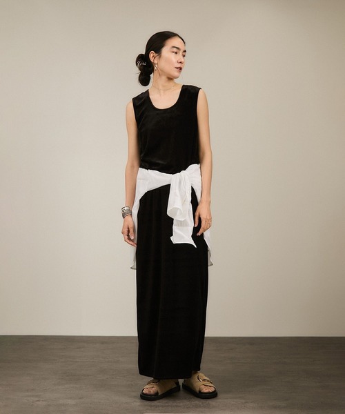 SALON adam et rope'（サロン アダム エ ロペ）の「トリアセベロアナロースカート / セットアップ対応（スカート・レディース・ベージュ/ブラック・FREE）」の3枚目の写真