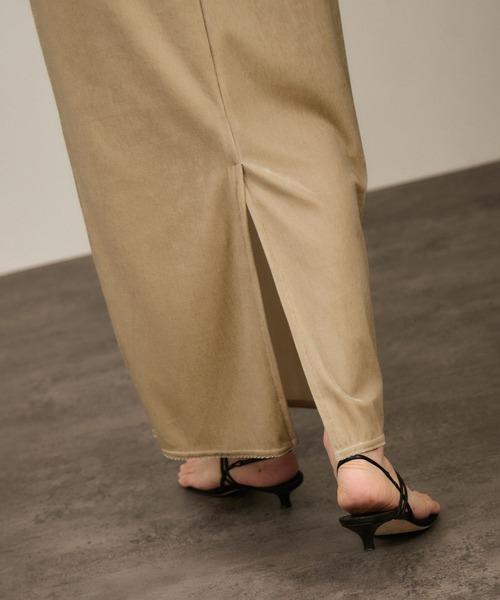 SALON adam et rope'（サロン アダム エ ロペ）の「トリアセベロアナロースカート / セットアップ対応（スカート・レディース・ベージュ/ブラック・FREE）」の14枚目の写真