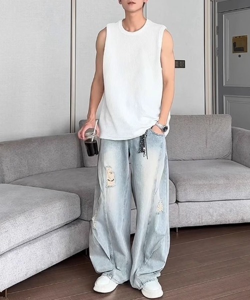 FreeZone（フリーゾーン）の「ルーズフィットダメージワイドデニムパンツ（デニムパンツ・メンズ・ライトブルー・S/M/L）」の4枚目の写真