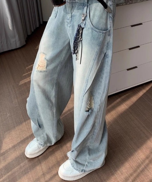 FreeZone（フリーゾーン）の「ルーズフィットダメージワイドデニムパンツ（デニムパンツ・メンズ・ライトブルー・S/M/L）」の14枚目の写真