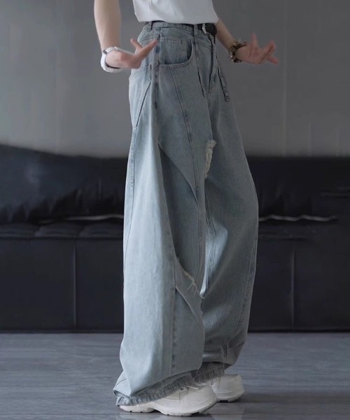 FreeZone（フリーゾーン）の「ルーズフィットダメージワイドデニムパンツ（デニムパンツ・メンズ・ライトブルー・S/M/L）」の12枚目の写真