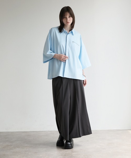 ELLUV(エルブ)の「【ELLUV/エルヴ】サマーTR ジップポケット ハーフスリーブ オーバーサイズシャツ(シャツ/ブラウス・メンズ・サックスブルー/ブラック/ホワイト・L/M/S)」の19枚目の写真