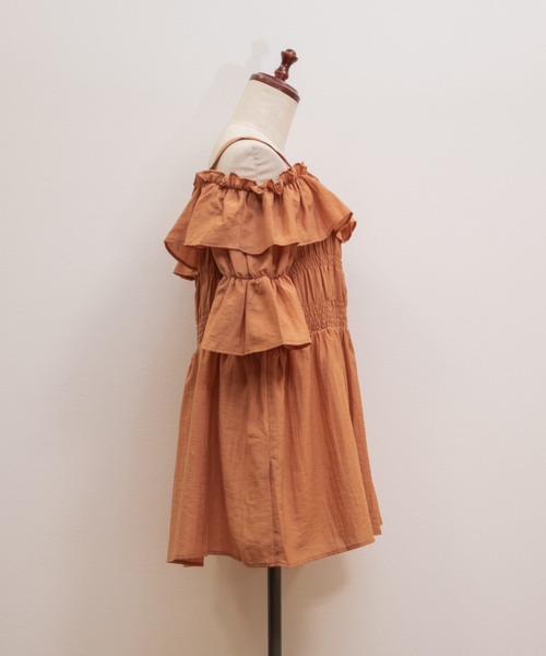 CLETTE(クレット)の「オフショルフリルブラウス(シャツ/ブラウス・レディース・ブラック/アイボリー/オレンジ/グリーン・4L/3L/LL)」の12枚目の写真