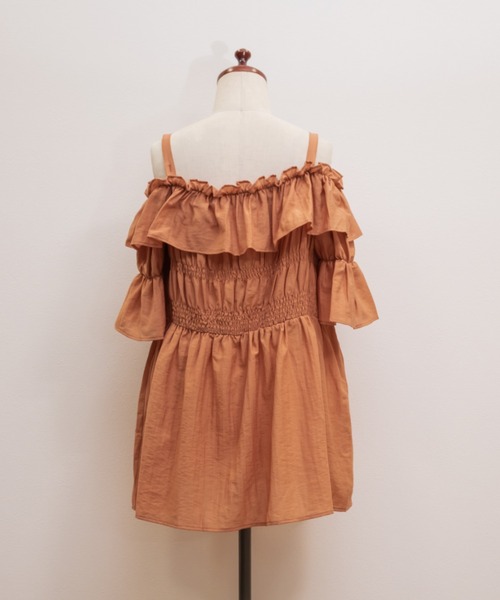 CLETTE(クレット)の「オフショルフリルブラウス(シャツ/ブラウス・レディース・ブラック/アイボリー/オレンジ/グリーン・4L/3L/LL)」の13枚目の写真