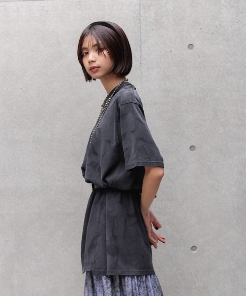 PAGEBOY(ページボーイ)の「USEDライクカコウT(Tシャツ/カットソー・レディース・ブラック/グレー系その他/オフホワイト/ブルー系その他・MEDIUM/LARGE)」の17枚目の写真