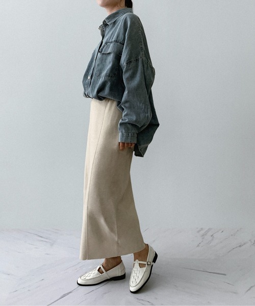 on:nue（オンニュ）の「【on:nue】 [着用動画あり！/ ユニセックス] ヴィンテージライクオーバーデニムシャツ /2025 AW COLLECTION（シャツ/ブラウス・レディース・ブルー/グレー・FREE）」の8枚目の写真