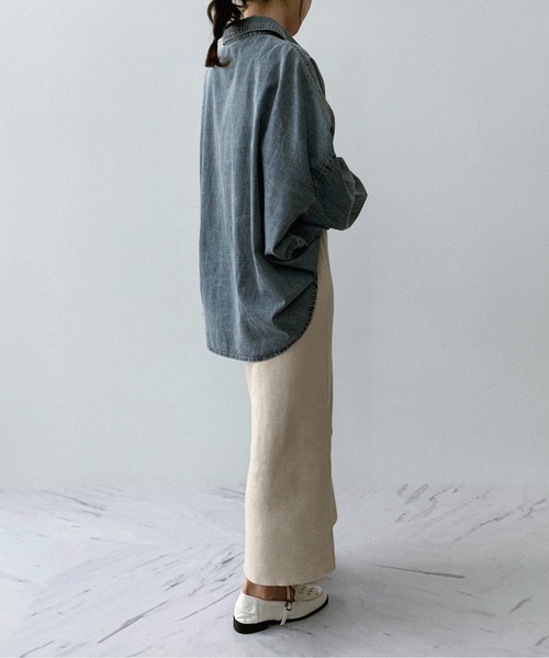 on:nue（オンニュ）の「【on:nue】 [着用動画あり！/ ユニセックス] ヴィンテージライクオーバーデニムシャツ /2025 AW COLLECTION（シャツ/ブラウス・レディース・ブルー/グレー・FREE）」の9枚目の写真