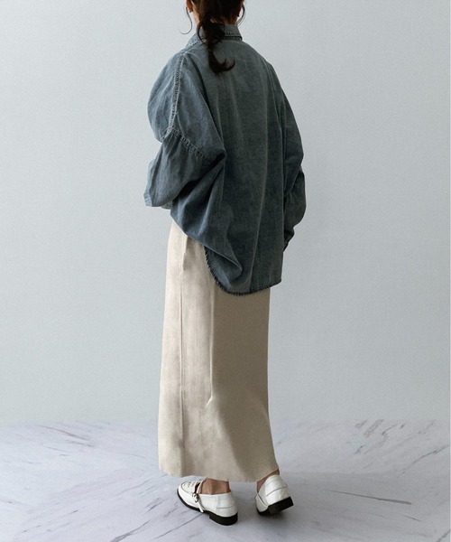 on:nue（オンニュ）の「【on:nue】 [着用動画あり！/ ユニセックス] ヴィンテージライクオーバーデニムシャツ /2025 AW COLLECTION（シャツ/ブラウス・レディース・ブルー/グレー・FREE）」の10枚目の写真