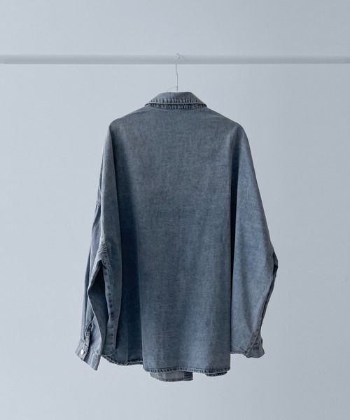 on:nue（オンニュ）の「【on:nue】 [着用動画あり！/ ユニセックス] ヴィンテージライクオーバーデニムシャツ /2025 AW COLLECTION（シャツ/ブラウス・レディース・ブルー/グレー・FREE）」の20枚目の写真