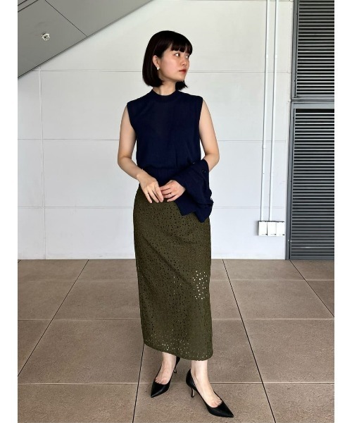 ESTNATION(エストネーション)の「ESTNATION / ペーパーヤーン ノースリーブ ニット(ニット/セーター・レディース・オフホワイト/ネイビー/ピンク・FREE)」の13枚目の写真