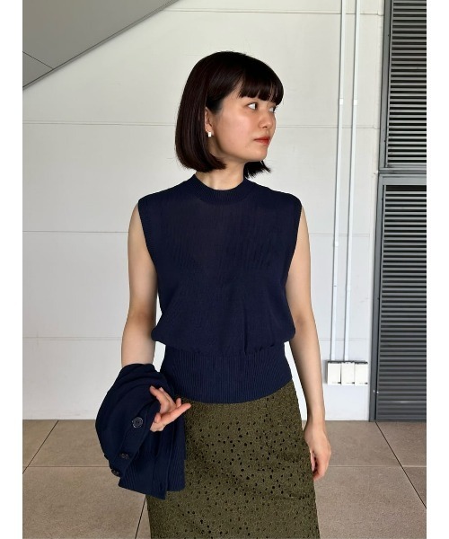 ESTNATION(エストネーション)の「ESTNATION / ペーパーヤーン ノースリーブ ニット(ニット/セーター・レディース・オフホワイト/ネイビー/ピンク・FREE)」の14枚目の写真
