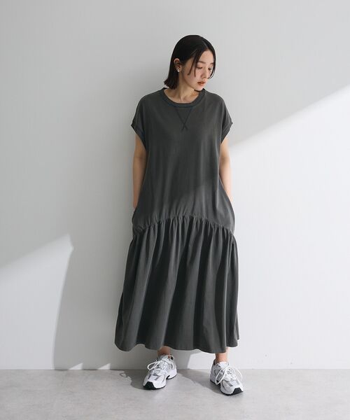 Sugar spoon（シュガースプーン）の「・SUGAR SPOON フレンチギャザーカットワンピ（ワンピース・レディース・カーキ/ダークベージュ/チャコールグレー・FREE）」の5枚目の写真
