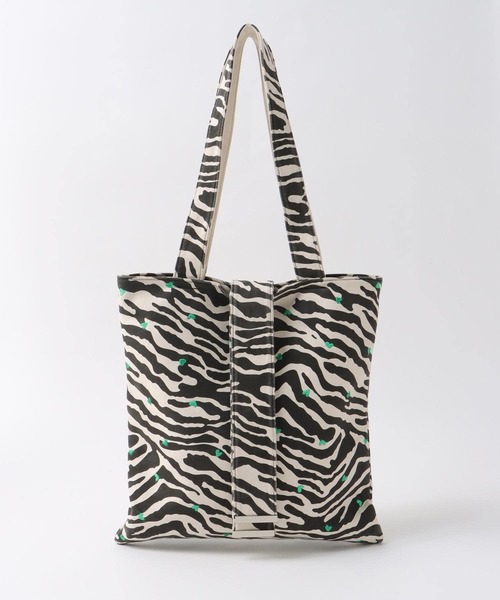 Three Four Time（ｽﾘｰﾌｫｰﾀｲﾑ）の「ハートエンブロイダリートート（トートバッグ・レディース・グレー/ブラック/ブラウン/ホワイト・FREE）」の16枚目の写真