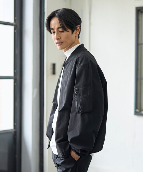 coen（コーエン）の「ハイカーテックブルゾン【防シワ/ストレッチ/撥水/ウォッシャブル】（MA-1・メンズ・ブラック/ダークブラウン/ダークグレー・S/M/L/XL）」の22枚目の写真