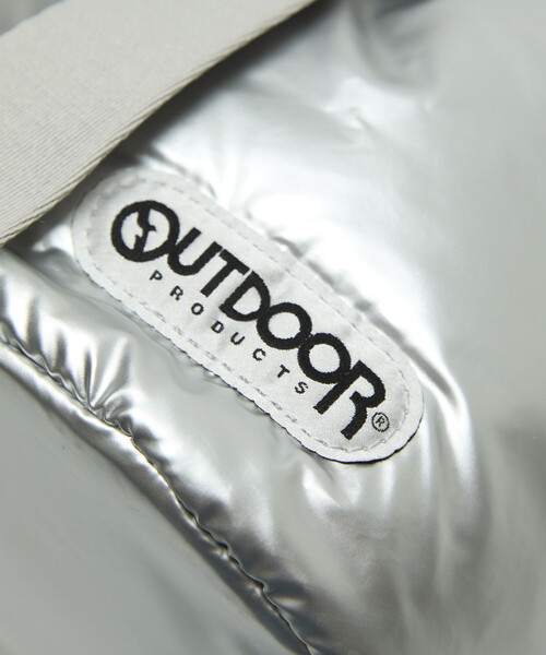 OUTDOOR PRODUCTS(アウトドアプロダクツ)の「OUTDOOR PRODUCTS/アウトドアプロダクツ ベルト付き パデッド トートバッグ XS 限定展開(ショルダーバッグ・レディース・ブラック/ブラウン/シルバー・フリ-)」の12枚目の写真