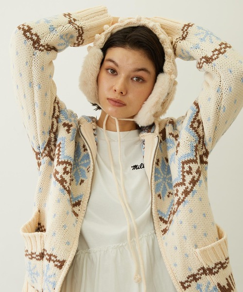 MILKFED.（ミルクフェド）の「CABLE KNIT EARMUFFS（イヤーマフ・レディース・オフホワイト/アッシュ/ブラック/ライトピンク・ONE SIZE）」の13枚目の写真