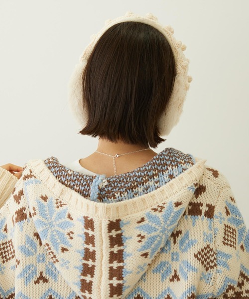 MILKFED.（ミルクフェド）の「CABLE KNIT EARMUFFS（イヤーマフ・レディース・オフホワイト/アッシュ/ブラック/ライトピンク・ONE SIZE）」の15枚目の写真