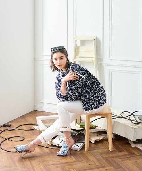 セール】Cabbage フラワーパターン刺繍トップス（シャツ/ブラウス