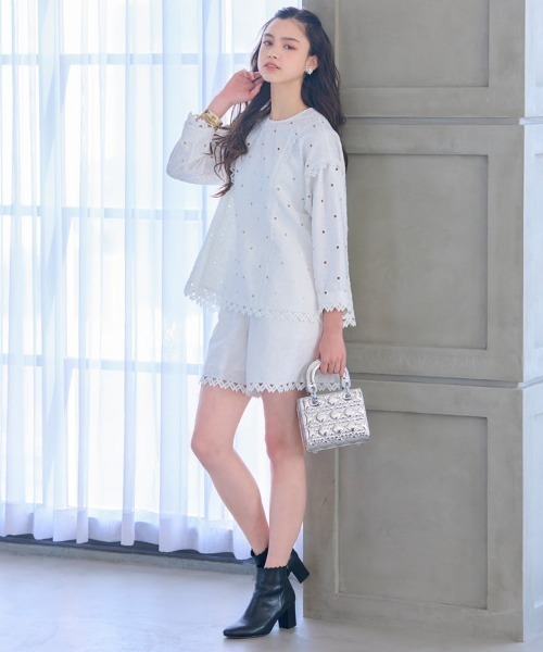 セール】Cabbage フラワーパターン刺繍トップス（シャツ/ブラウス