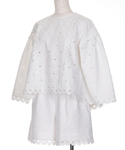 セール】Cabbage フラワーパターン刺繍トップス（シャツ/ブラウス