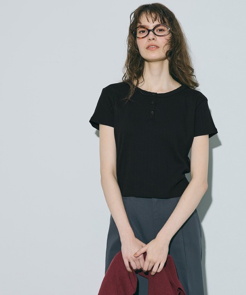 coca(coca)(コカ)の「リブヘンリーネックTシャツ(Tシャツ/カットソー・レディース・ブラック/グレー/ダークブラウン/ホワイト・S/M/L)」の17枚目の写真