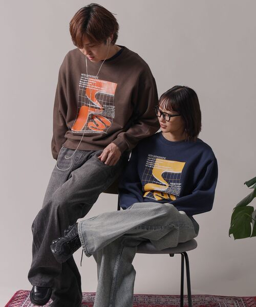 FFEIN（フェイン）の「【FFEIN（フェイン）】ヘビーウエイト線画アートスウェット / 裏起毛 スウェット アート クルーネック プリント（スウェット・メンズ・ネイビー/ブラック/ブラウン/アッシュグレー・SMALL/MEDIUM/LARGE）」の17枚目の写真