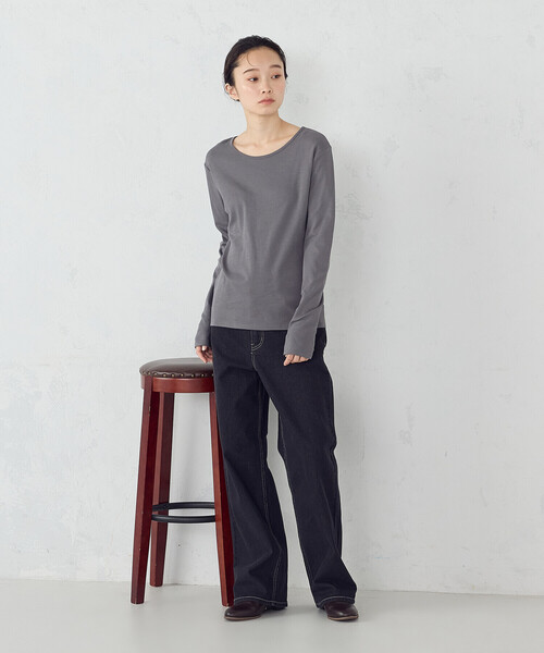 COMME CA ISM(コムサイズム)の「吸湿発熱 クルーネックTシャツ(Tシャツ/カットソー・レディース・ホワイト/グレー/ブラック/ネイビー・MEDIUM/LARGE)」の22枚目の写真