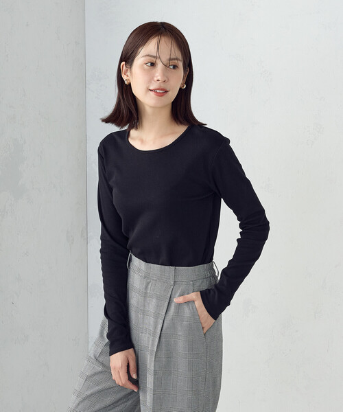 COMME CA ISM(コムサイズム)の「吸湿発熱 クルーネックTシャツ(Tシャツ/カットソー・レディース・ホワイト/グレー/ブラック/ネイビー・MEDIUM/LARGE)」の12枚目の写真