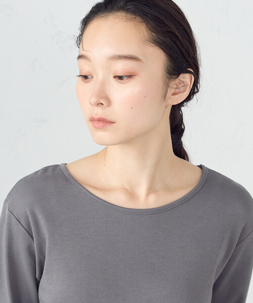 COMME CA ISM(コムサイズム)の「吸湿発熱 クルーネックTシャツ(Tシャツ/カットソー・レディース・ホワイト/グレー/ブラック/ネイビー・MEDIUM/LARGE)」の21枚目の写真