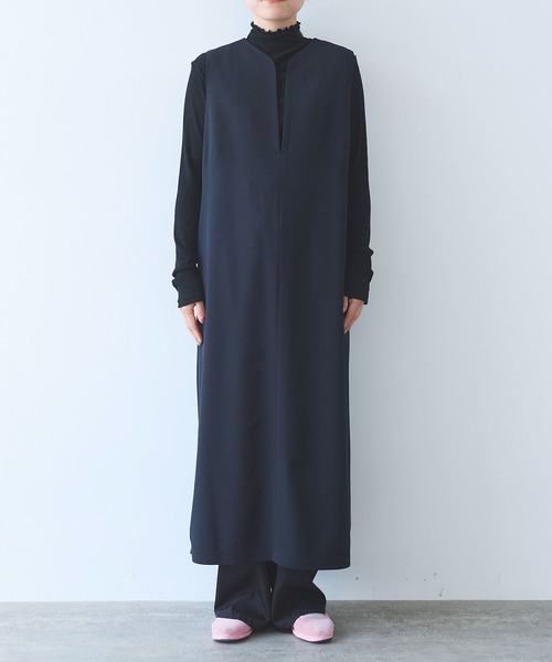 yuni(ユニ )の「レーヨンウール slit neck jumper スカート(ジャンパースカート・レディース・ネイビー/カーキ・FREE)」の15枚目の写真