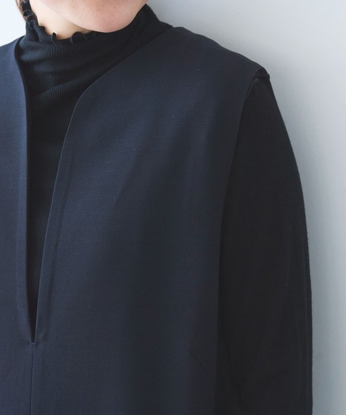 yuni(ユニ )の「レーヨンウール slit neck jumper スカート(ジャンパースカート・レディース・ネイビー/カーキ・FREE)」の20枚目の写真