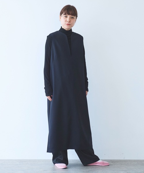 yuni(ユニ )の「レーヨンウール slit neck jumper スカート(ジャンパースカート・レディース・ネイビー/カーキ・FREE)」の8枚目の写真