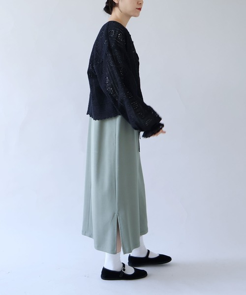 yuni(ユニ )の「レーヨンウール slit neck jumper スカート(ジャンパースカート・レディース・ネイビー/カーキ・FREE)」の6枚目の写真