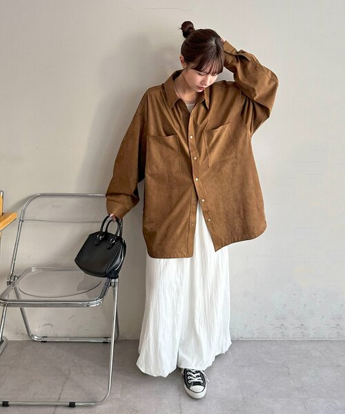 DISCOAT（ディスコート）の「【ユニセックス】フェイクレザーフェイクスエードアソートオーバーシャツ（シャツ/ブラウス・レディース・ブラック/ブラウン・FREE）」の21枚目の写真