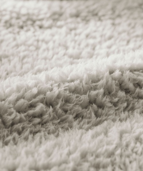 BACKYARD FAMILY（バックヤードファミリー）の「耳まであったか首元ベスト（その他ルームウェア・レディース・グレイッシュベージュ・FREE）」の2枚目の写真