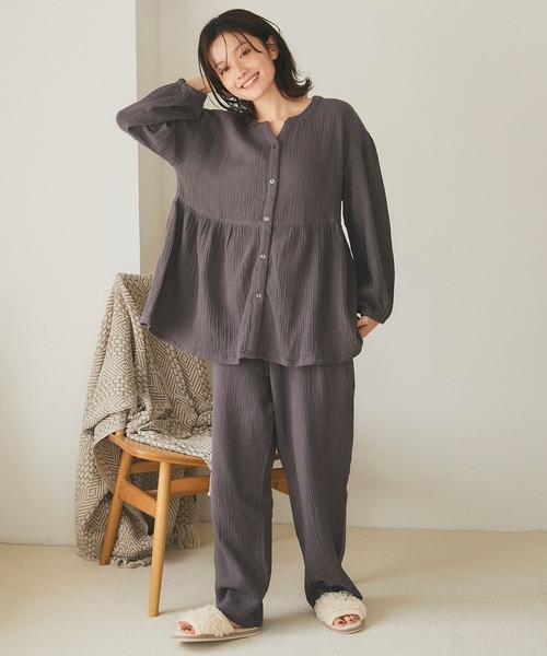 cross marche(クロスマルシェ)の「【LAFUKU/ラフク】ゆったり柔らかダブルガーゼパジャマ綿100%《上下セット》(ルームウェア/パジャマ・レディース・アイボリー/ベージュ/チャコール・LL/L/M)」の14枚目の写真