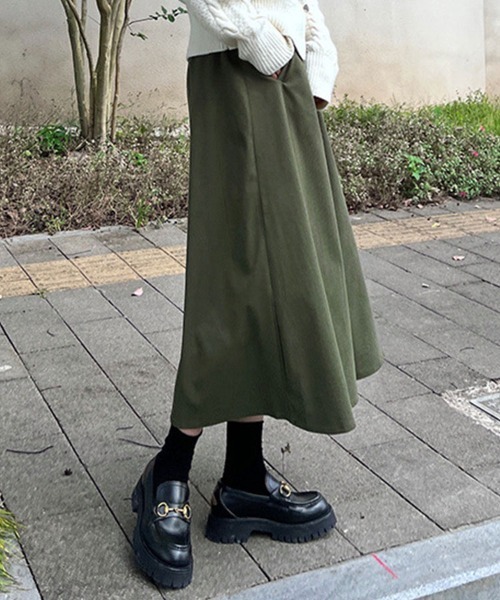 SallyLunn(サリーラン)の「コーデュロイフレアスカート(スカート・レディース・ブラウン/ブラック/グリーン・LARGE/MEDIUM)」の4枚目の写真