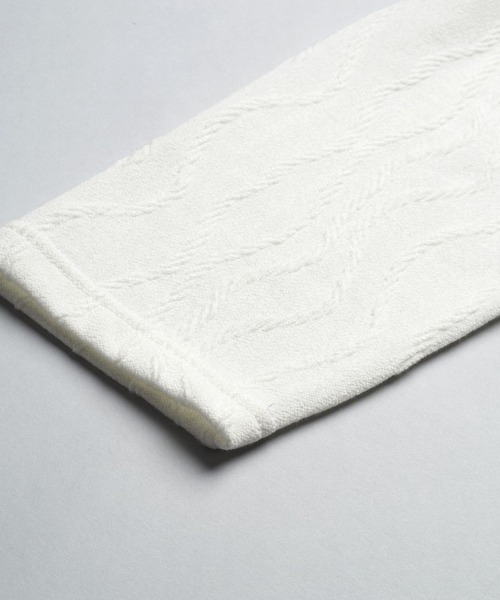 NO ID.（ノーアイディ）の「【NO ID.】Rope Jacquard Frill Pullover / ロープ ジャカード フリル プルオーバー（Tシャツ/カットソー・メンズ・ホワイト/ブラック・1/2）」の4枚目の写真